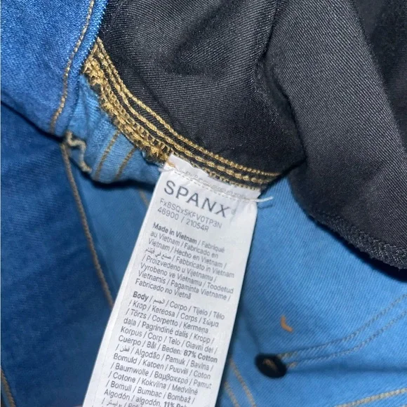 Spanx Spanxshape EveryWear Cropped Wide Leg Jeans with Patch Pockets - Picture 5 of 5